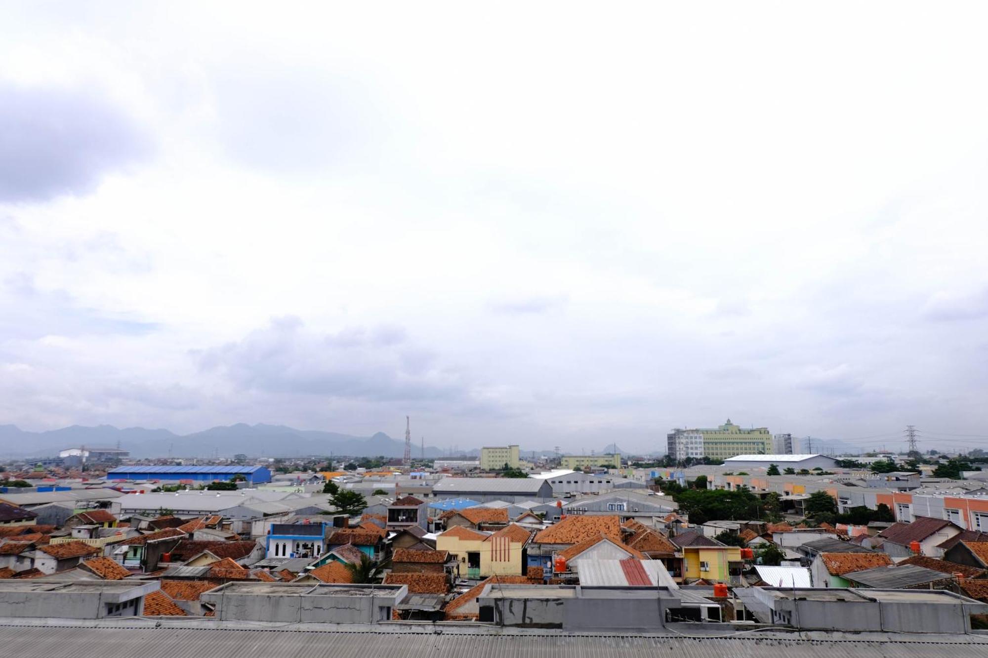 Apartemen Spacious Designed 2br At Mekarwangi Square Cibaduyut By Travelio